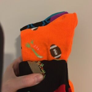 ET TU - Designer Men’s Socks - Tacos - Aliens - Avocado - Football - 4 Pk. 10-13